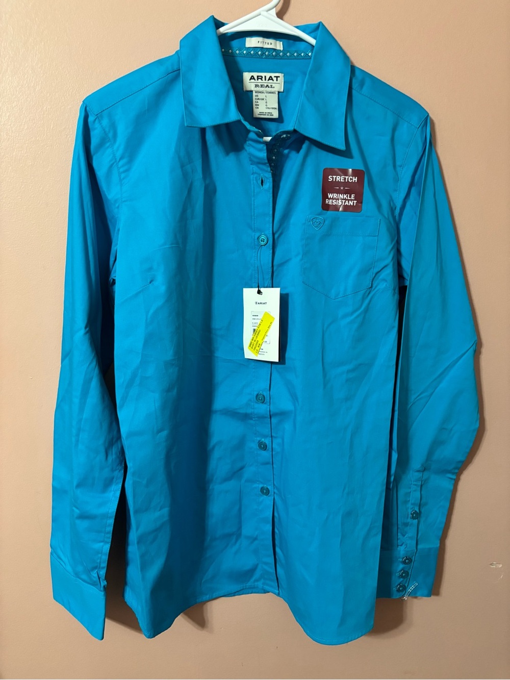 Ariat Woman Stretch Button-Up Shirt in Bright Turquoise